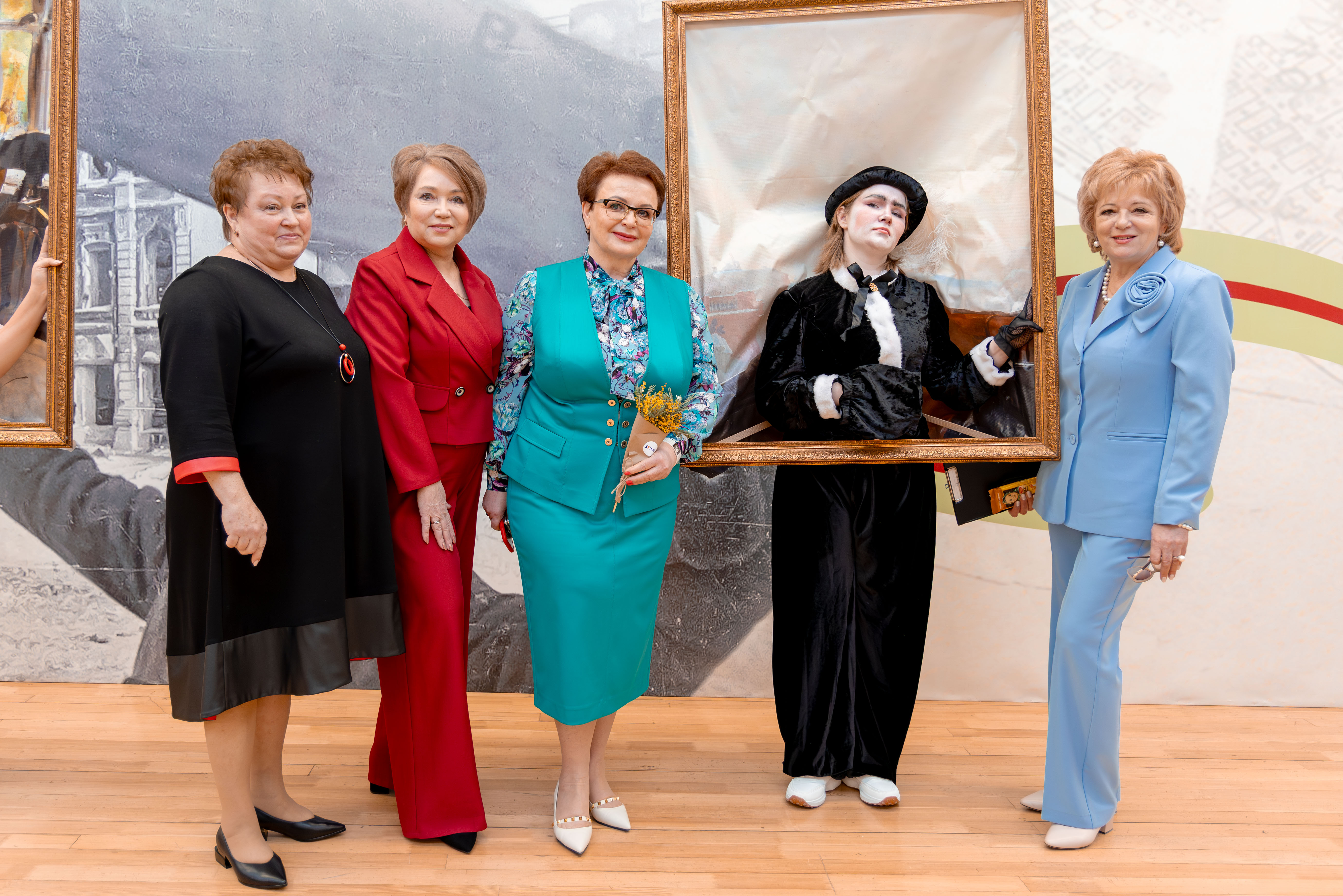 В Волгограде наградили победительниц областного конкурса «Женщина года»