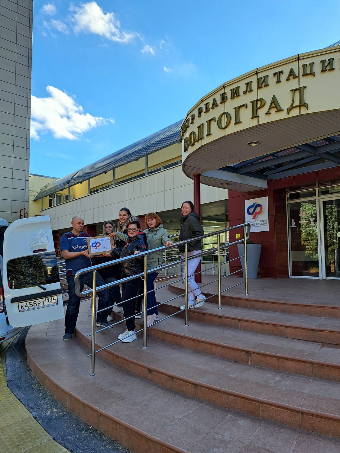 Помощь пушистым подопечным: поддержка Кошачьего приюта «ДОМИК»