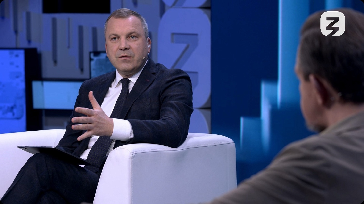 Трансляция из студии Российского общества «Знание»