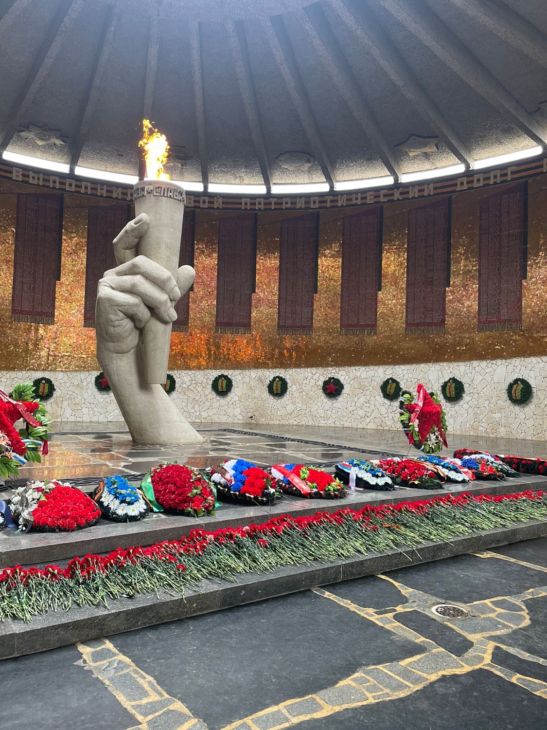 Вечная память и слава героям Сталинградской битвы! Мы помним!