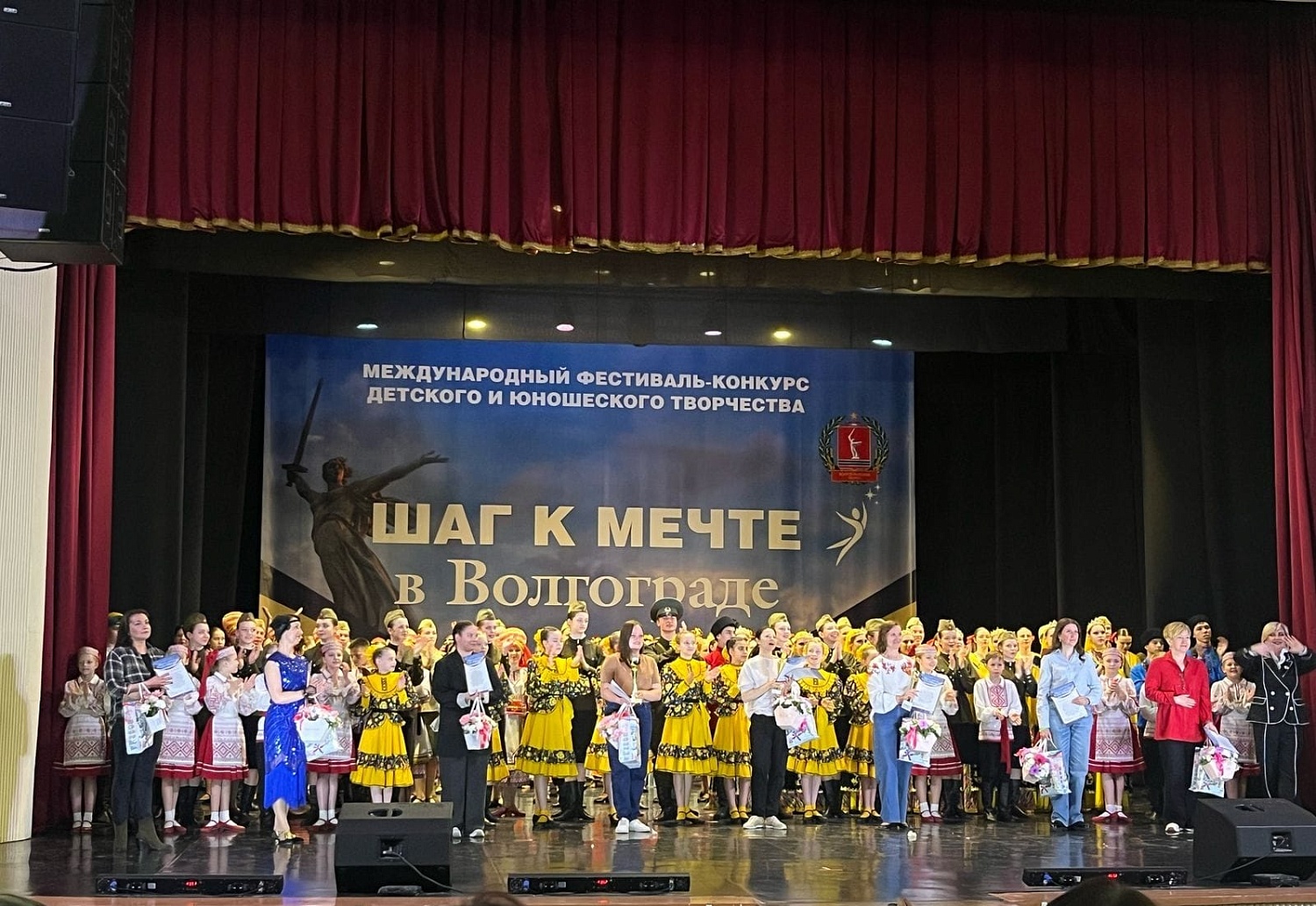 Участники специальной военной операции посетили Благотворительный концерт ко Дню Великой Победы.