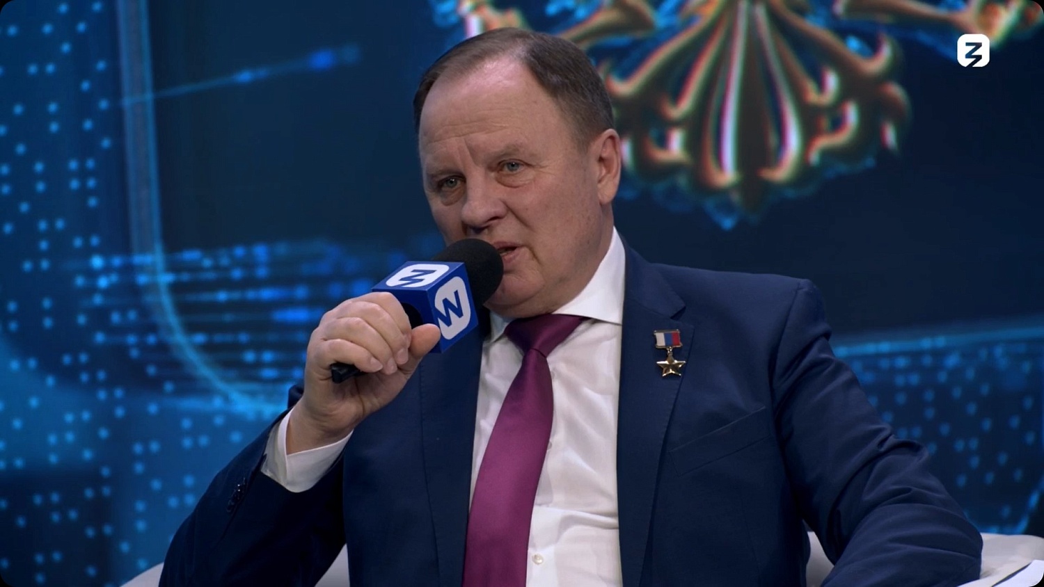 Трансляция из студии Российского общества «Знание».